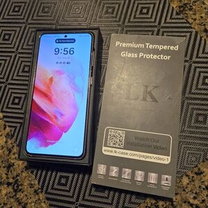 Samsung Galaxy S21 5g with 2 New Tempered Glass Protectors